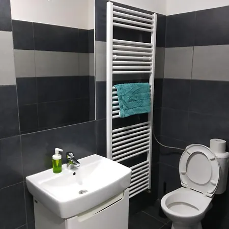 Spacious 5 Person Great For Families Or Friends *